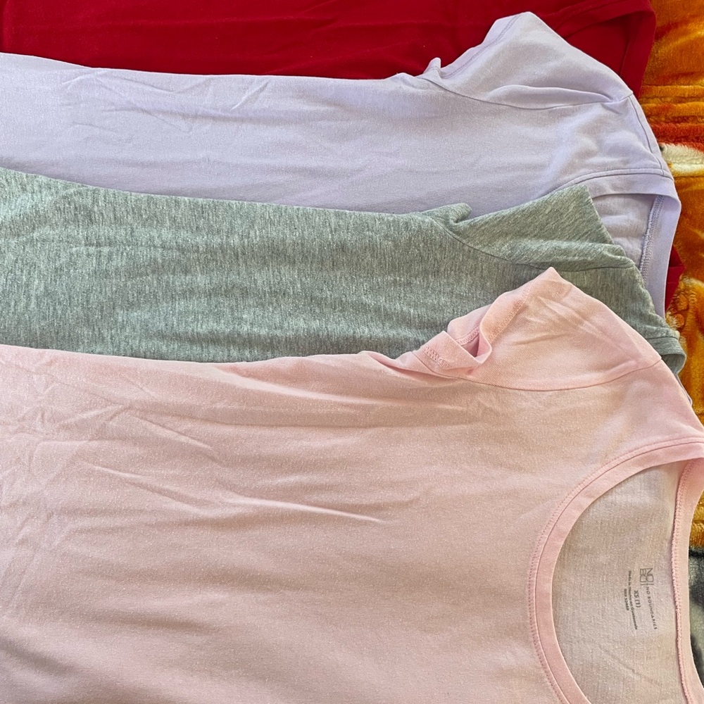Women's Multi-Color Tops Set